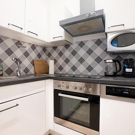 Apartment In The Central Area. 5 Minute'S Walk To The Danube. فيينا المظهر الخارجي الصورة