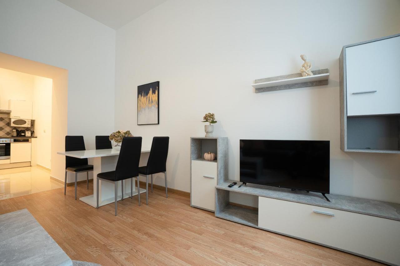 Apartment In The Central Area. 5 Minute'S Walk To The Danube. فيينا المظهر الخارجي الصورة