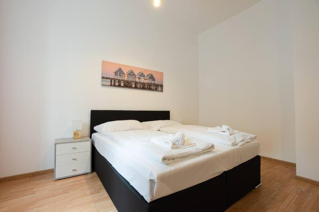 Apartment In The Central Area. 5 Minute'S Walk To The Danube. فيينا المظهر الخارجي الصورة