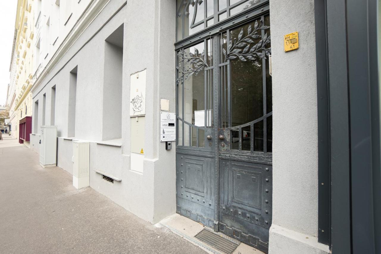 Apartment In The Central Area. 5 Minute'S Walk To The Danube. فيينا المظهر الخارجي الصورة