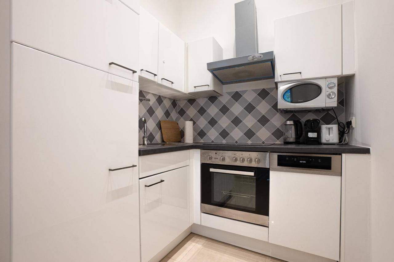 Apartment In The Central Area. 5 Minute'S Walk To The Danube. فيينا المظهر الخارجي الصورة